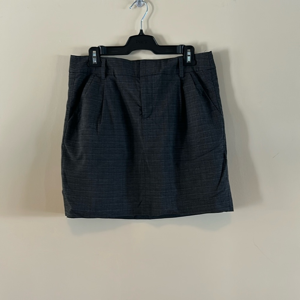 Gap, size 8, skirt with pockets